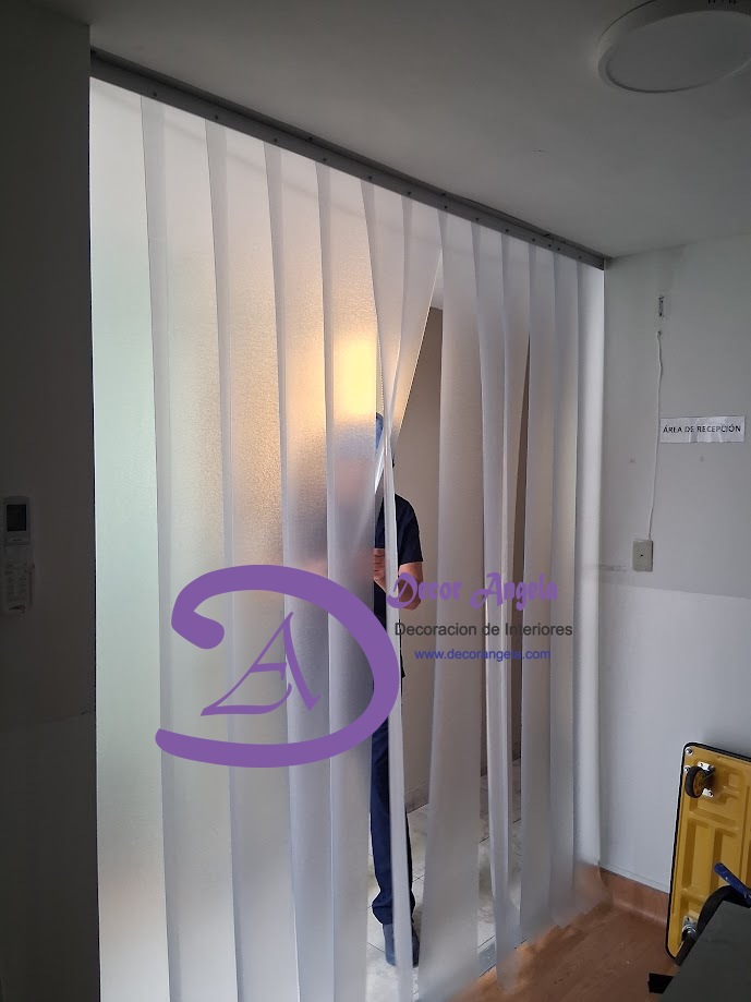 Cortina Sanitaria de pvc Pavonado